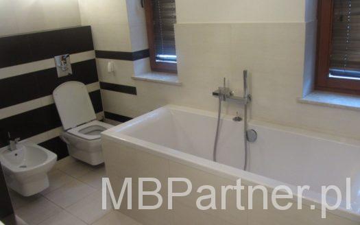 Wola Justowska – atrakcyjny i funkcjonalny apartament z garażem.