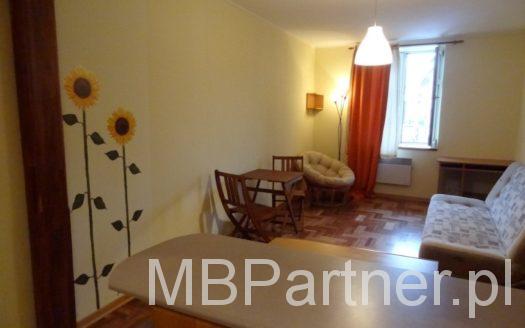 Kraków, Kazimierz, ul. Szeroka 1- pokojowe z ” klimatem”.