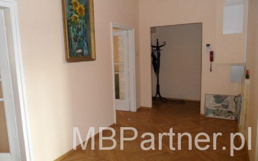 Kraków, Krowodrza, ul. Lea – atrakcyjne, przestronne, w solidnej kamienicy z okresu międzywojennego.